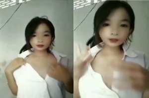 Clip sex em nữ sinh hàng đẹp còn zin